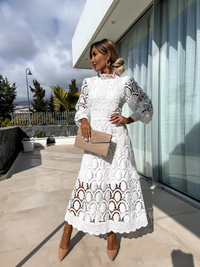 Shaleen Eleganz in Spitze