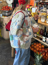 Jacke mit Knopfverschluss und lockerer Passform