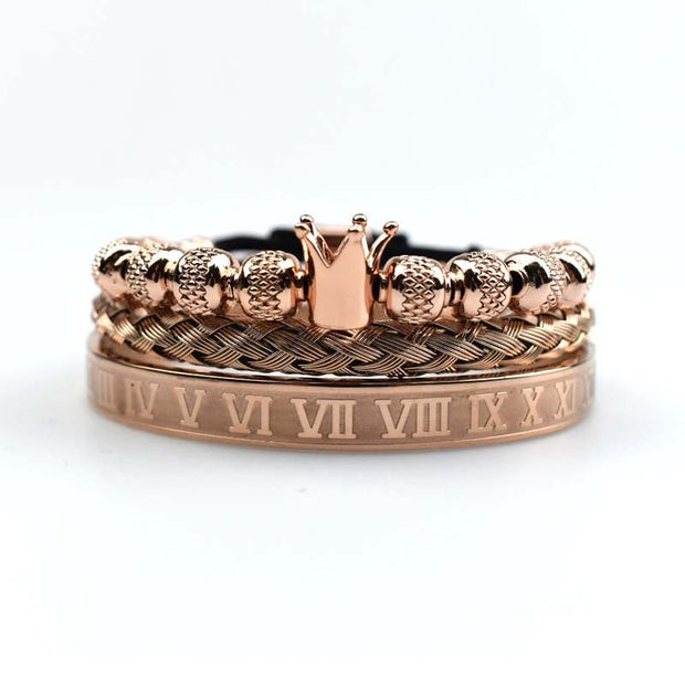 Herrenarmband Imperiale Krone im Römischen Stil Magnus Elegantes Goldfarbenes Schmuckstück Dreiteiliges Set Mit Einer Krone