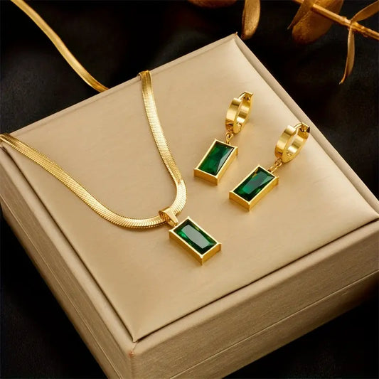 Iselotte Verdain Nyx Schmuckset Geometrische Halskette Und Ohrschmuck Mit Lichtreflexen
