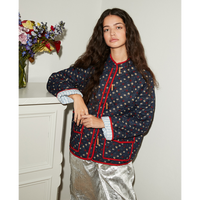 Jeansjacke mit Blumenmuster und Patchwork