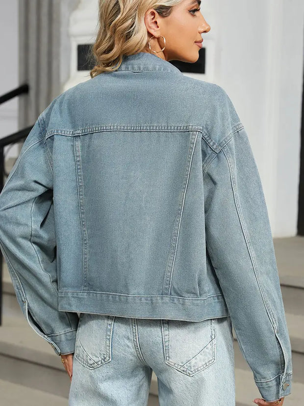 Jeansjacke mit Knopfverschluss, langen Ärmeln und lockerer Passform