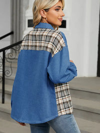 Jeansjacke im Used-Look mit Patchwork und Knopfverschluss