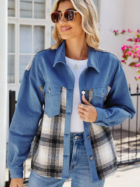 Jeansjacke im Used-Look mit Patchwork und Knopfverschluss