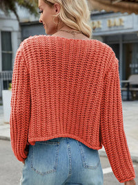 Strickjacke in leichter Ausführung mit V-Ausschnitt und Knopfverschluss