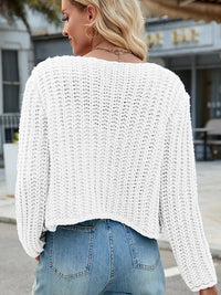 Strickjacke in leichter Ausführung mit V-Ausschnitt und Knopfverschluss