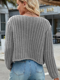 Strickjacke in leichter Ausführung mit V-Ausschnitt und Knopfverschluss
