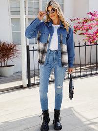 Jeansjacke im Used-Look mit Patchwork und Knopfverschluss