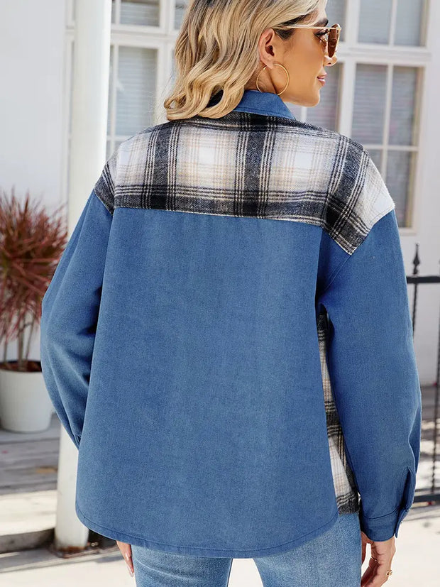 Jeansjacke im Used-Look mit Patchwork und Knopfverschluss