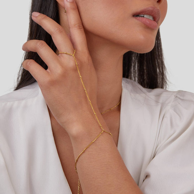 Damens Armband Aus Gold Lídia Mit Zartem Kettendesign Und Feinen Kugel Details Für Zeitlose Eleganz
