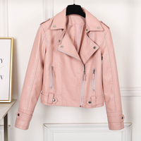 Schwarze Lederjacke mit Revers und figurbetontem Schnitt