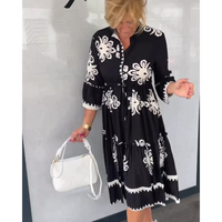 Aiza - Geblümtes Kleid mit 3/4 Ärmeln