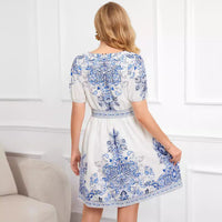 Kurzes Kleid für Frauen mit Blumenmuster - Elvira