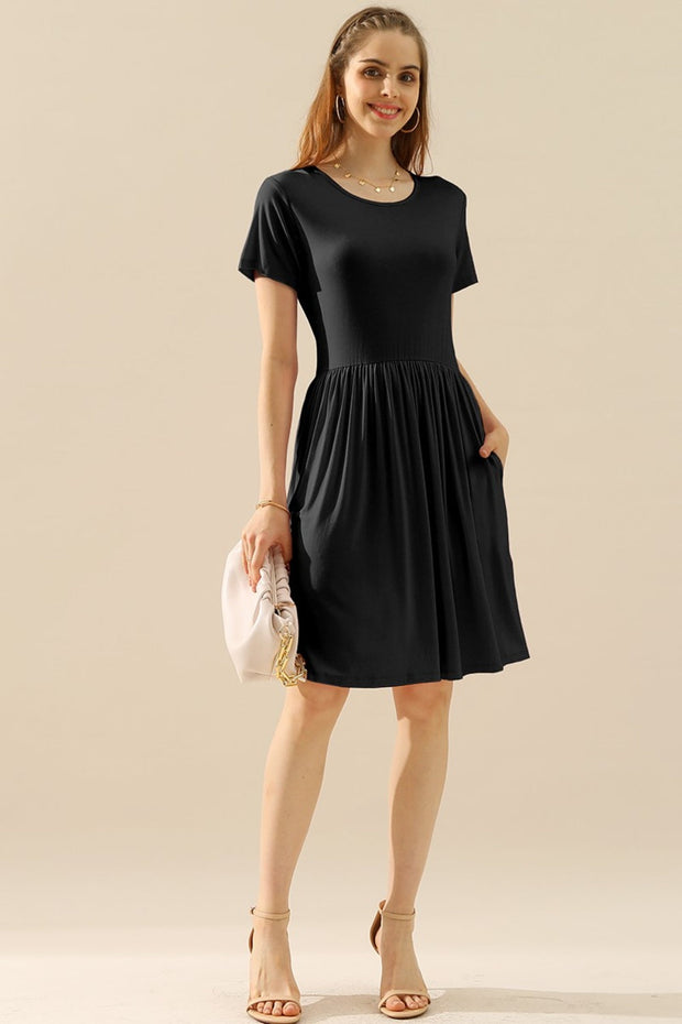 Vero - Geripptes Kleid mit Taschen
