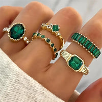 Goldringe Set Aus Gold Mit Smaragdschliffsteinen Jade Eleganter Schmuckmix Für Stilbewusste Schmuckliebhaber