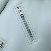 Biker-Lederjacke mit Reißverschlüssen und Gürtel