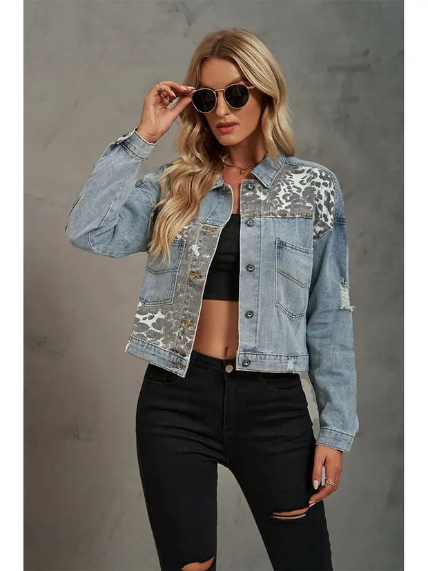 Jeansjacke im Used-Look mit Leopardenmuster und Patchwork