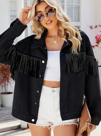Jeansjacke mit Nieten, Fransen und Knopfverschluss