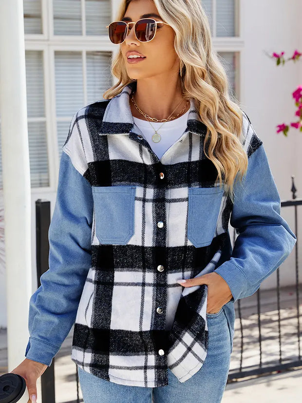 Jeansjacke im Oversize-Schnitt im Used-Look mit Karomuster