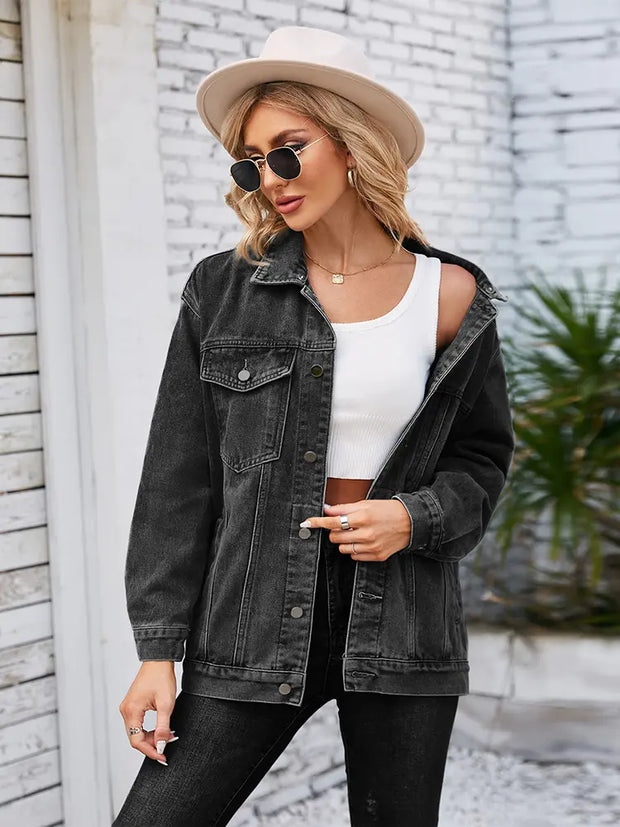 Jeansjacke im Oversize-Schnitt im mittellangen Schnitt mit Knopfverschluss