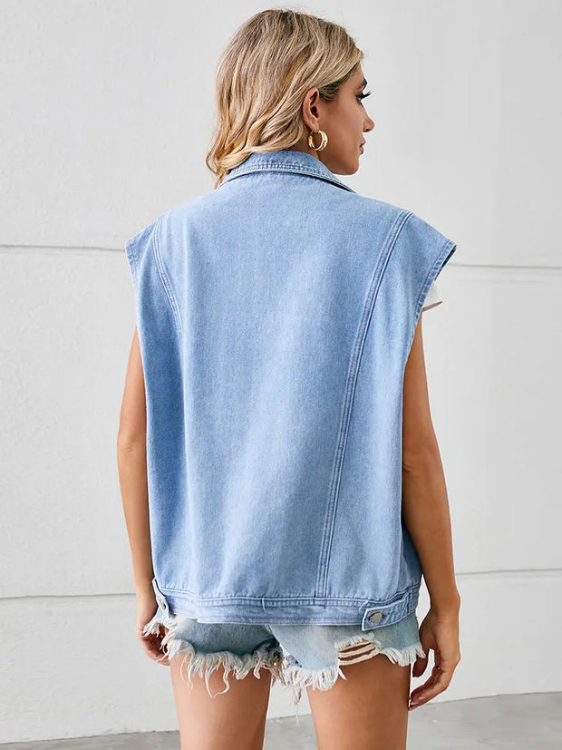 Jeansweste im Used-Look mit Knopfverschluss und lockerer Passform
