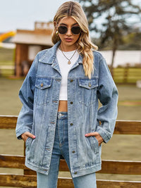 Jeansjacke mit Knopfverschluss, Taschen und lockerer Passform