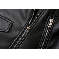 Biker-Lederjacke mit Reißverschlüssen und Gürtel