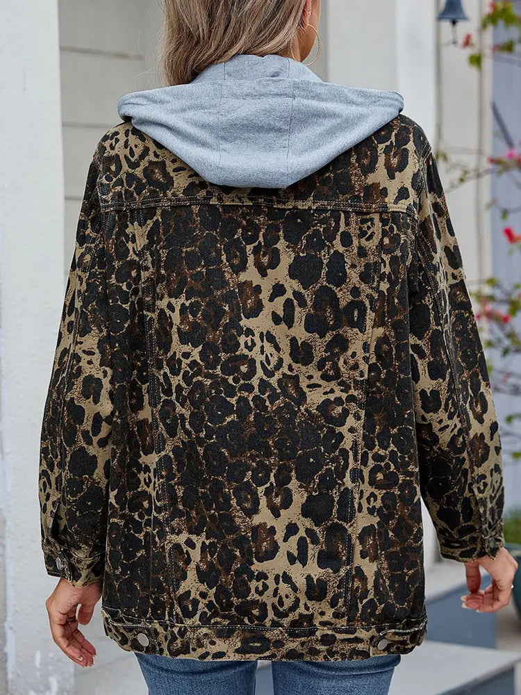 Jeansjacke mit Kapuze, Knopfverschluss und lockerer Passform