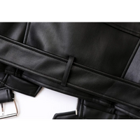 Biker-Lederjacke mit Reißverschlüssen und Gürtel