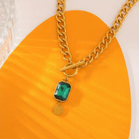 Goldene Halskette Mit Gliederkette Und Faszinierendem Grünem Kristallanhänger Eleganter Schmuck - Althea
