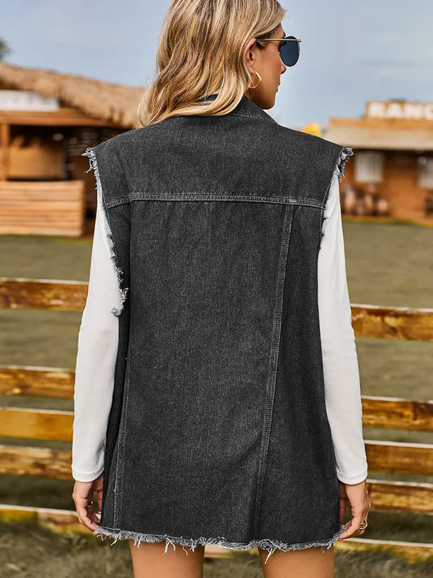 Kurze Jeansweste für Layering-Looks