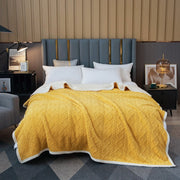 Gelb