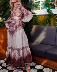 Vimke - V-Ausschnitt-Kleid mit Spleißdruck