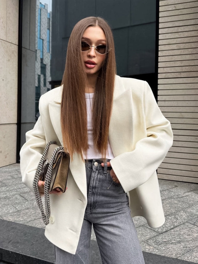 Blazer mit Reverskragen, Knopfverschluss und lockerer Passform