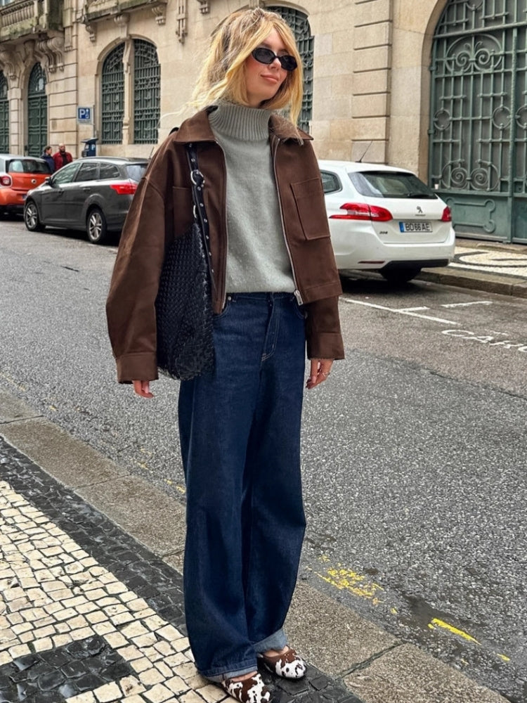 Wildlederjacke in leichter Ausführung mit Knopfverschluss und Taschen