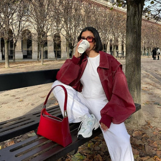 Oversize-Lederjacke im urbanen Stil