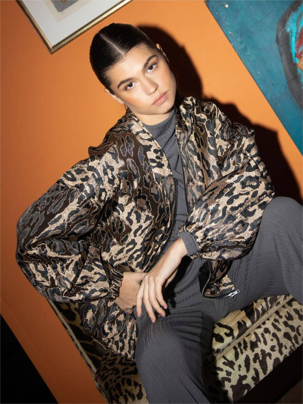 Oversize-Bomberjacke mit Leopardenmuster