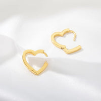 Minimalistische Herzförmige Ohrringe Rachele Goldfarben Poliert Glänzend Romantisch Elegant Schmuck