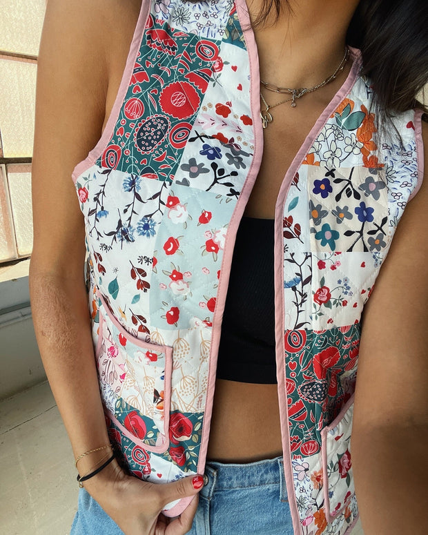 Weste mit Blumenmuster und Patchwork