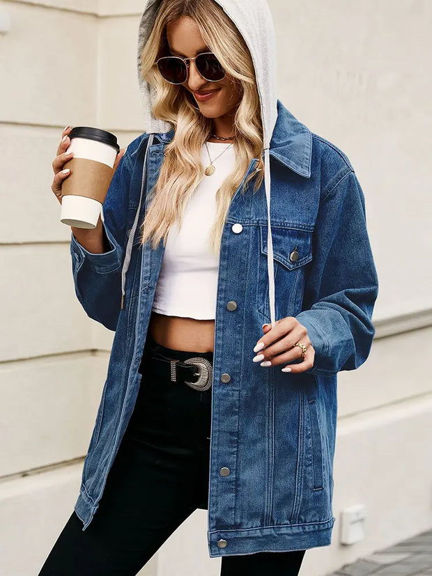 Jeansjacke mit Knopfverschluss, Taschen und lockerer Passform