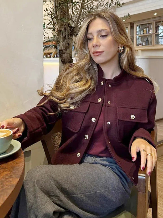 Jeansjacke im kurzen Schnitt zum Wenden mit figurbetontem Schnitt