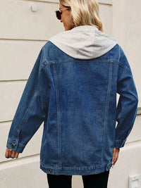 Jeansjacke mit Knopfverschluss, Taschen und lockerer Passform