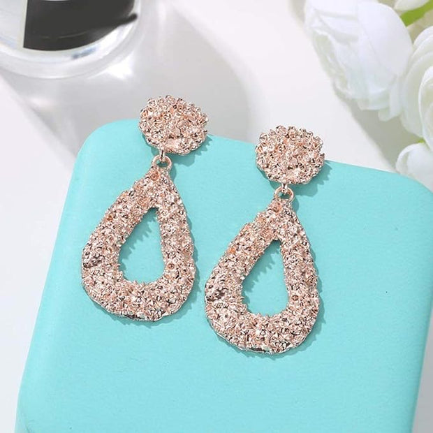 Ohrringe Drop Treasures Beatrice Elegante Tropfenform Mit Glänzendem Finish Luxuriös Für Festliche Anlässe