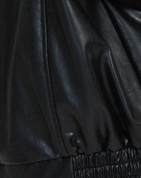 Moderne Lederjacke im Oversize-Schnitt