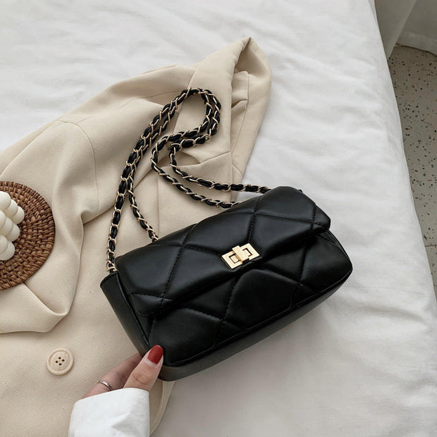 Gesteppte Tasche mit Kette - Noelia