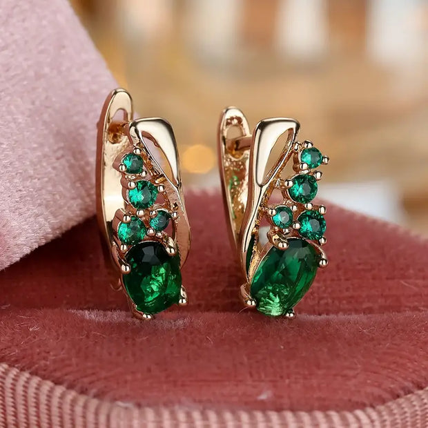 Ohrringe Aus Gold Mit Grünen Ovalen Steinen Von Loredana Elegante Luxuriöse Ohrschmuckstücke