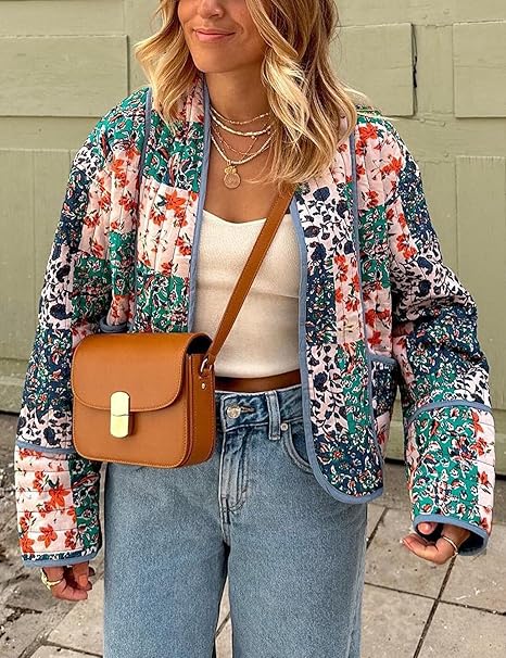 Jacke mit Patchwork, überschnittenen Schultern und Print