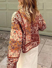 Jacke mit Patchwork, überschnittenen Schultern und Print