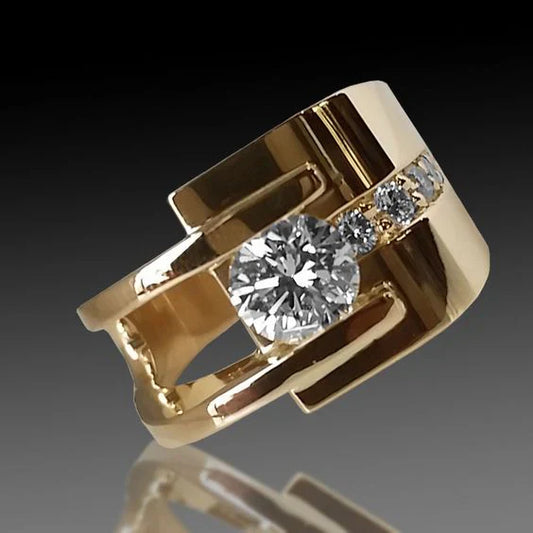 Vintage-Ring Aus Unregelmäßigen Kubischen Zirkonien Vergoldet Mit Glitzernden Steinakzenten