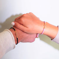 Unisex Kordelarmband Mit Verstellbarer Länge Und Initialbuchstabe Halimah Modernes Signaturschmuckstück